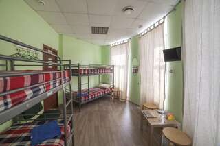 Хостел Бугров Нижний Новгород  Кровать в общем номере для мужчин с 4 кроватями-1